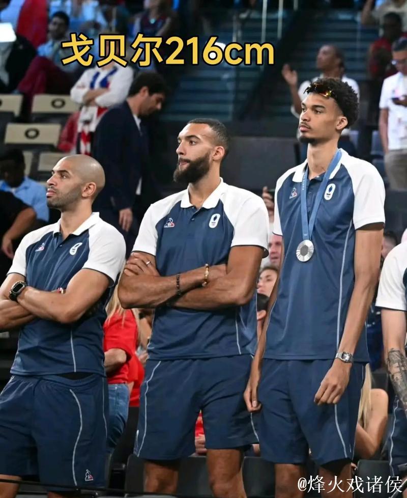 文班亚马实力惊人，火箭记者感叹羡慕，字母哥交易会牵动马刺与火箭吗？