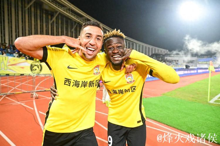 战强敌再次惨败 青岛西海岸需要提升防守硬度